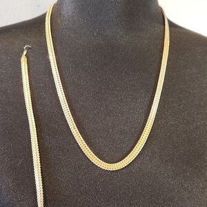 Merlite necklace and bracelet set